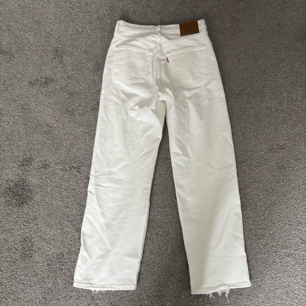 Levi’s Ribcage Ankle Jean - Picture 10 of 11